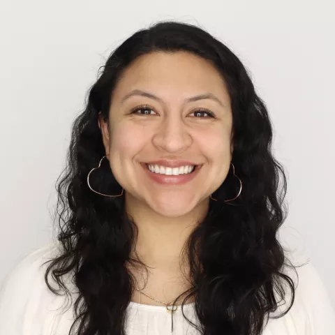 Jasmin Siguenza Portrait